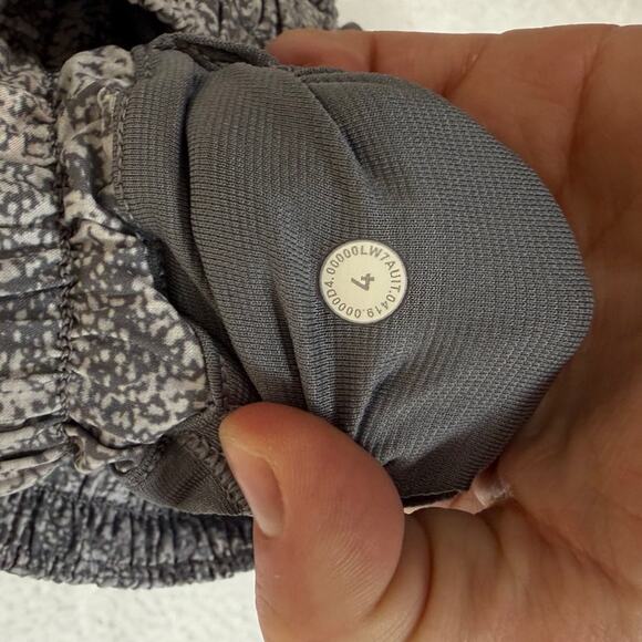 Lululemon Hotty Hot High Rise Running Athletic Shorts Long 4" Gray White 4 - Picture 4 of 5